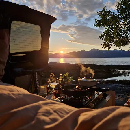 2022 Premium Heated Campervan For & Lofoten